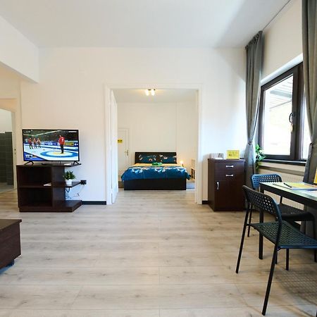 Old Town Retreat Apartment 7 Boekarest Buitenkant foto